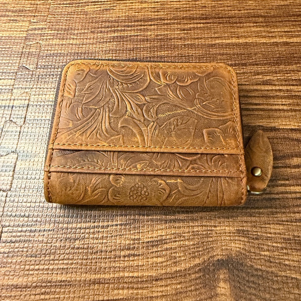 Brown Leather Embossed Wallet - Picture 3 of 6